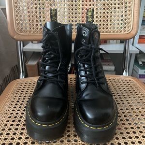Dr. Martens JADON boots